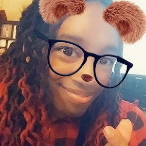 Meet your Posher, Derrick